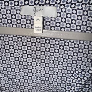 Silk Joie Women's Navy Gray White Geometric Blouse size Medium